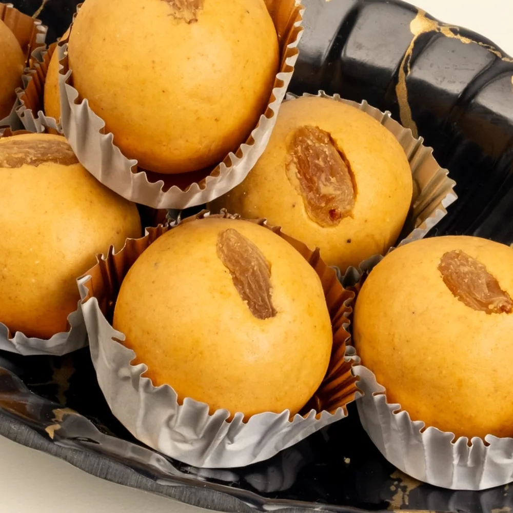 Besan ladoo